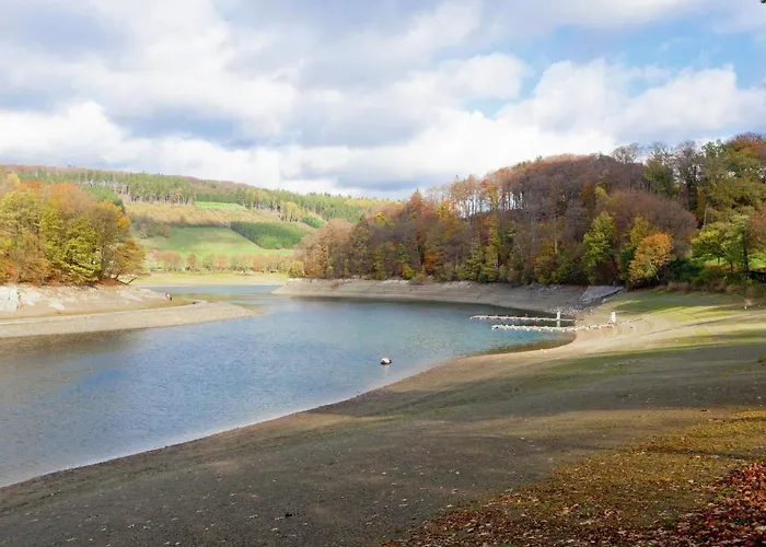 Serene In Meschede With Balcony 公寓 *